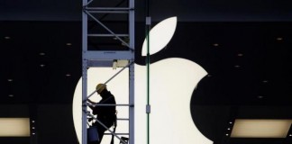 Google ควง Apple ลดค่าหัวคิวขายแอปมือถือ