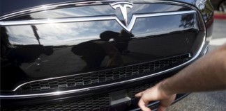 อุบัติเหตุเทสล่ารายล่าสุด คนขับเผยมีข้อความเตือน แต่อ่านไม่ออก