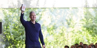ทิม คุก ประกาศขาย iPhone ไปแล้วพันล้านเครื่อง