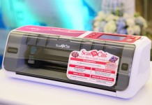 บราเดอร์ ขยายไลน์ผลิตภัณฑ์ใหม่ ‘บราเดอร์ สแกน แอนด์ คัท (Brother ScanNCut)’ ล่าสุดเปิดตัว Brother ScanNCut CM700 ผู้ช่วยด้านงานคราฟท์ และจักรเย็บผ้า รุ่น GS3700P