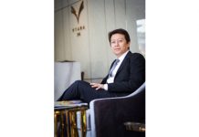 เปิดกลยุทธ์ 3 หมากรบ V Property เข้าตลาดฯภายในปี 62 -ท้าชนยักษ์ชิง Segment คอนโด Luxury –เสริมแลนด์แบงก์และขุนพลฝีมือดี