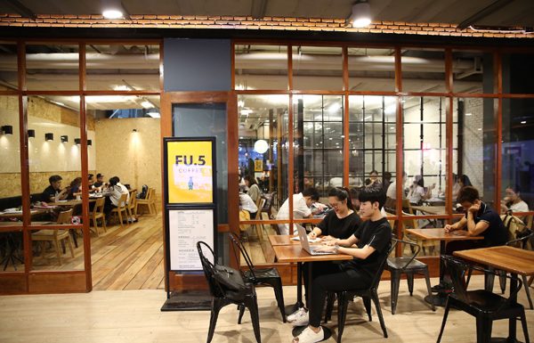 ชี้เป้า!! ร้านเปิด 24 ชั่วโมง เอาใจทั้งสายชิลล์ และสายหิวรอบดึก