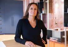 Booking.com สนับสนุน Women in Tech ในงาน Web Summit 2017