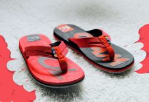 “แกมโบล” ปล่อยโฆษณาฉลอง 10 ปี “รองเท้าสลับสี ZAAP” ดึงคอนเซป “สลับมาก่อนใคร” ตอกย้ำความเป็นผู้นำเทรนด์รองเท้าไทย