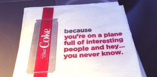 ดูไม่ดี-ส่งเสริมการล่วงละเมิด! สายการบิน Delta ขอโทษลูกค้า แจกทิชชูพิมพ์ลาย Diet Coke ให้ผู้โดยสารจีบกันบนเครื่อง