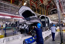 วิกฤต ‘ชิป’ ขาดตลาดพ่นพิษ ‘ตลาดรถยนต์’ คาดแบรนด์ใหญ่สูญเสียการผลิต 100,000 คันในไตรมาสแรก