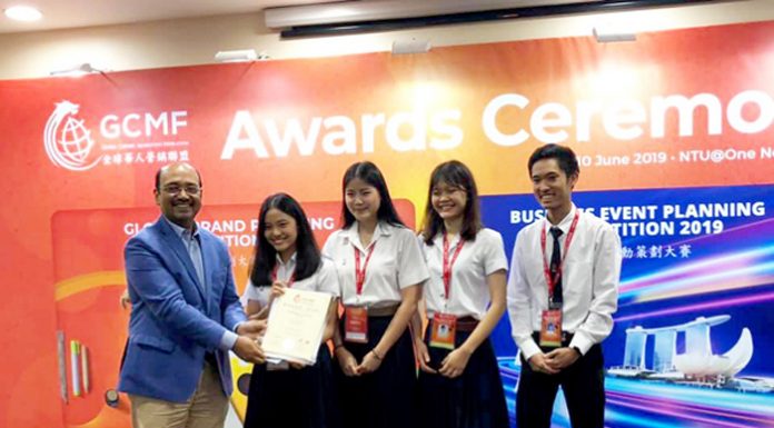 คณะบัญชี จุฬาฯ ตอกย้ำความเป็นหนึ่ง พานิสิตคว้าชัยการแข่งขันระดับโลก