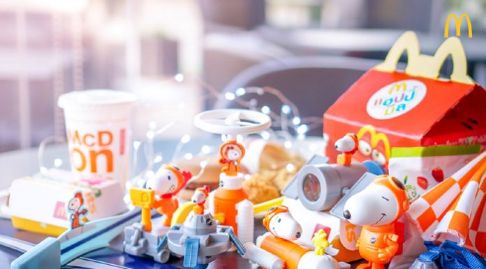 ใหม่! แฮปปี้มีลชุด Peanuts x NASA จากแมคโดนัลด์