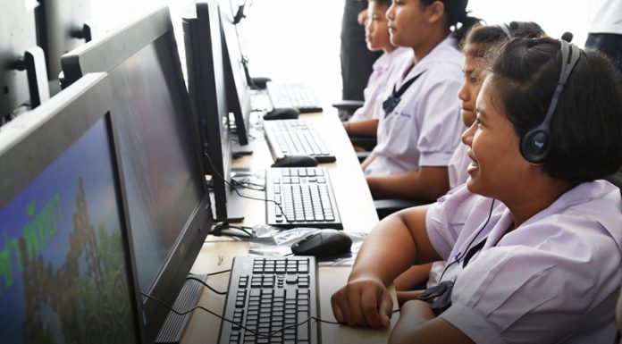 เริ่มติดตั้ง “เน็ตบ้าน” ความเร็วสูงพื้นที่ชายขอบผู้มีรายได้น้อยใช้ฟรี 3 ปี คนทั่วไปจ่าย 200 บาทต่อเดือนนาน 5 ปี