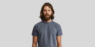 Vollebak เปิดตัว “เสื้อยืด” ที่ทำจาก “คาร์บอนไฟเบอร์” วัสดุเดียวกับที่ทำเครื่องยนต์เจ็ทและรถยนต์ความเร็วสูง