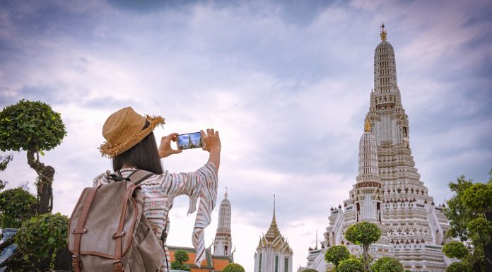 ผลสำรวจชี้ “คน Gen Z” ให้ความสำคัญกับการนำเงินไปใช้จ่ายด้านการ “ท่องเที่ยว” มากกว่าเอาไปซื้อของ