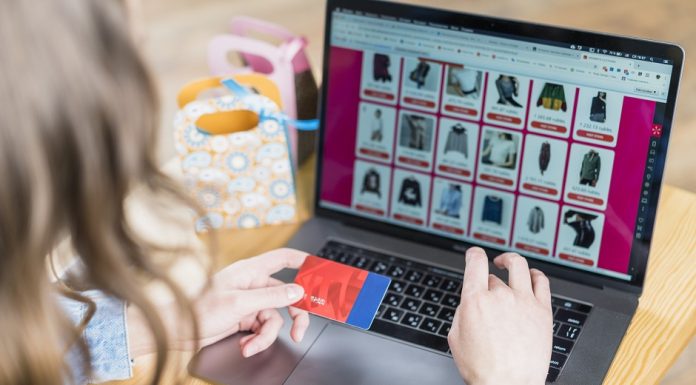 นักช้อปออนไลน์ยอมสั่งซื้อสินค้าเพิ่มแลกค่าส่งฟรี ค้นหาข้อมูล “ราคา” มากที่สุด