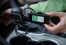 หยิบ loT มาใช้งานจริง! AIS – ประกันภัยไทยวิวัฒน์ นำ NB-IoT มาติดตามข้อมูลเดินทางเรียลไทม์ กับ “ประกันรถเปิดปิด”