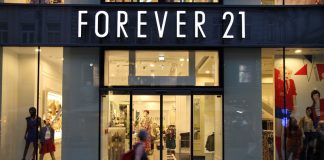 จะล่มสลายแล้วหรือ ? Forever 21 เตรียมขอล้มละลาย