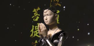 เปิดเกมดึงศรัทธา! วัดญี่ปุ่นโชว์ “หุ่นยนต์นักบวช” เข้าถึงคนรุ่นใหม่ในแบบที่พระสงฆ์ดั้งเดิมทำไม่ได้