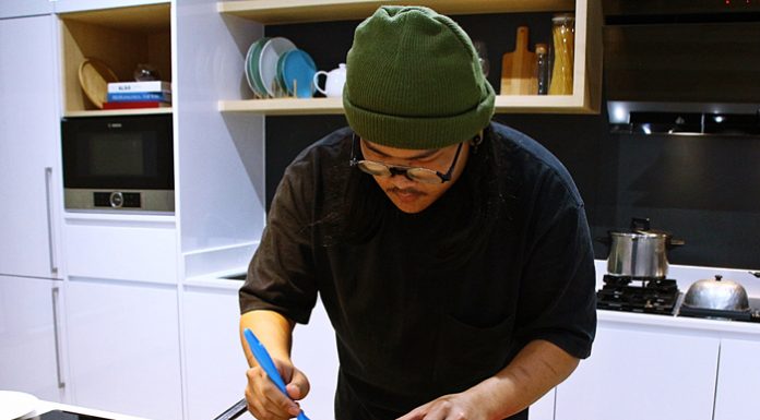 เชฟไทกิ โชว์การทำเบอร์เกอร์ ณ โชว์รูมเครื่องใช้ไฟฟ้า “Bosch Experience Centre”