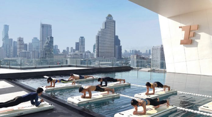 ที่แรกและที่เดียวในประเทศไทยกับคลาสออกกำลังกายในน้ำ “H2 Series” สำหรับสายเบิร์นเรียกเหงื่อ ที่มาพร้อมความสนุกบนบอร์ดลอยน้ำ