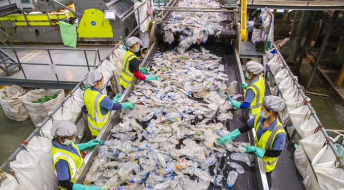 อินโดรามา เวนเจอร์ส โชว์ศักยภาพโรงงานรีไซเคิลโพลีเอสเตอร์แห่งแรกในไทย