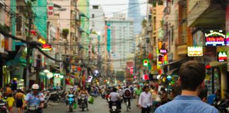 เปิดโพลสแตนดาร์ดชาร์เตอร์ด (ไทย) ชี้เศรษฐกิจไทย 6 เดือนข้างหน้ายังไม่สดใส