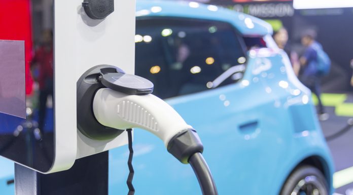 ญี่ปุ่นเตรียมแผนหนุนผู้สูงอายุซื้อ “รถยนต์ไฟฟ้า” หวังลดอุบัติเหตุ