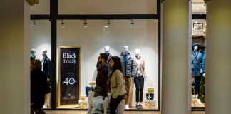 เปิดสถิติ “Black Friday” ชาวอเมริกันเลือกช้อปออนไลน์มากกว่าสโตร์ สะพัด 7,000 ล้านดอลลาร์