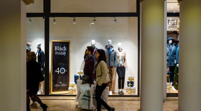 เปิดสถิติ “Black Friday” ชาวอเมริกันเลือกช้อปออนไลน์มากกว่าสโตร์ สะพัด 7,000 ล้านดอลลาร์