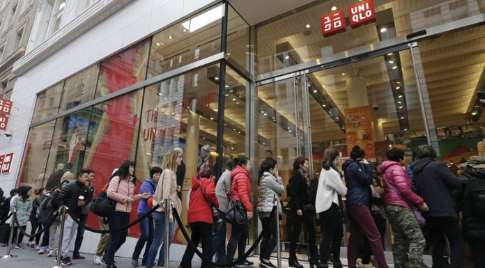 เวียดนามมาเเรงมาก! Uniqlo บุกเปิดสาขาแรก ใหญ่สุดในอาเซียน ยกเป็นตลาดสำคัญ