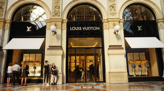 จบด้วยดี ‘LVMH’ ปิดดีลซื้อ ‘Tiffany & Co.’ พร้อมคว้าส่วนลด 400 ล้านดอลลาร์