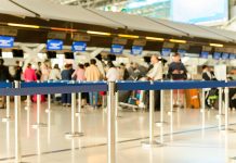 คนสหรัฐฯ ‘บิน’ น้อยลงอีกครั้ง หลังเคยดิ่งหนักช่วงเดือนเมษายน เนื่องจาก COVID-19 ระบาดหนัก