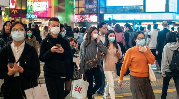 “ฮ่องกง” ป้องกันวิกฤตระบาดรอบ 4 สั่ง “ปิดโรงเรียน” เตรียมให้ข้าราชการทำงานจากบ้าน