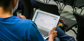 เปิด List 5 เทคโนโลยีช่วย ‘Work from Home’ ตั้งแต่ ‘ตอกบัตร’ ยัน ‘หางานเสริม’