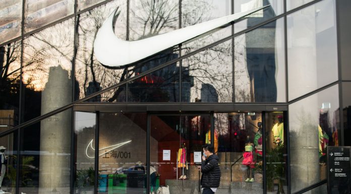 ทิศทางใหม่ ‘Nike’ ดันยอดขายอีคอมเมิร์ซพุ่ง 82% เมื่อออนไลน์คือ New Normal ของผู้บริโภค