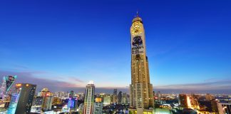 “กลุ่มใบหยก” ประกาศกฎเหล็กสั่งพนักงานพ้นสภาพถ้าลากลับบ้าน ยันให้เงินเดือนปกติ