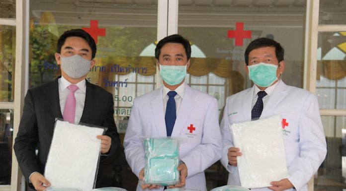 เครือซีพีโดยมูลนิธิเจริญโภคภัณฑ์มอบเงินสนับสนุนการจัดซื้ออุปกรณ์ป้องกันตนเองให้แก่รพ.จุฬาฯ เสริมทัพรับมือวิกฤตโรคร้าย