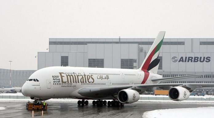 สายการบิน “เอมิเรตส์” เจรจาลดคำสั่งซื้อ A380 กับแอร์บัส หลังลือเตรียมปลดพนง. 3 หมื่นคน