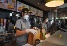 อัดฉีดเพิ่ม McDonald’s เตรียมแจก ‘โบนัส’ 10% เป็นรางวัลให้พนักงานที่ทำงานช่วง COVID-19