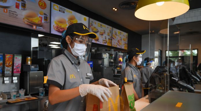 ยอดขาย McDonald’s ทั่วโลก Q2 ร่วงแรง 30% มื้อเช้ายิ่งเงียบเหงาเพราะลูกค้าไม่ไปทำงาน