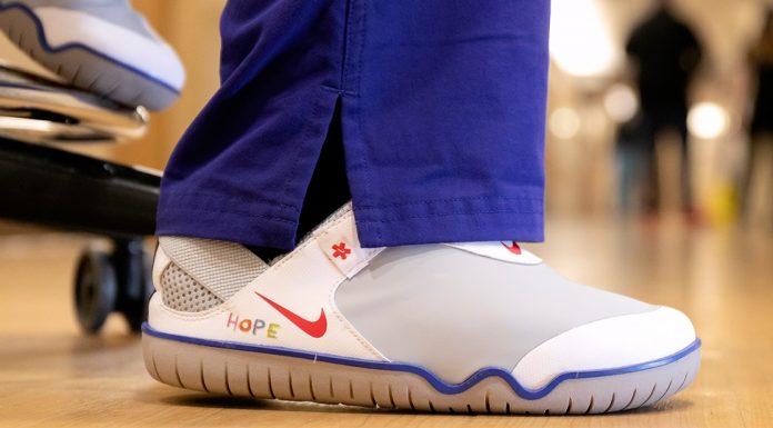 ‘Nike’ บริจาครองเท้า ‘Air Zoom Pulse’ 30,000 คู่ ให้บุคลากรทางการเเพทย์ใส่สู้ COVID-19