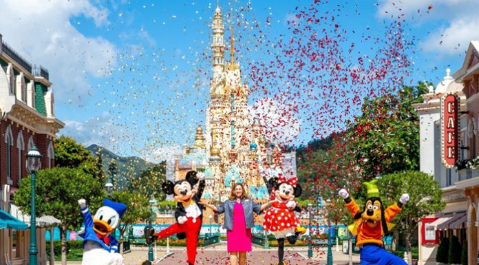 ฮ่องกงดิสนีย์แลนด์กลับมาเปิดอย่างเป็นทางการแล้ววันนี้