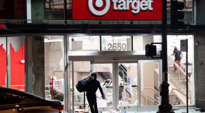 Apple-Amazon-Target บรรดาห้างใหญ่ในสหรัฐฯ สั่งปิดร้านชั่วคราว หลังเหตุประท้วงลุกลาม