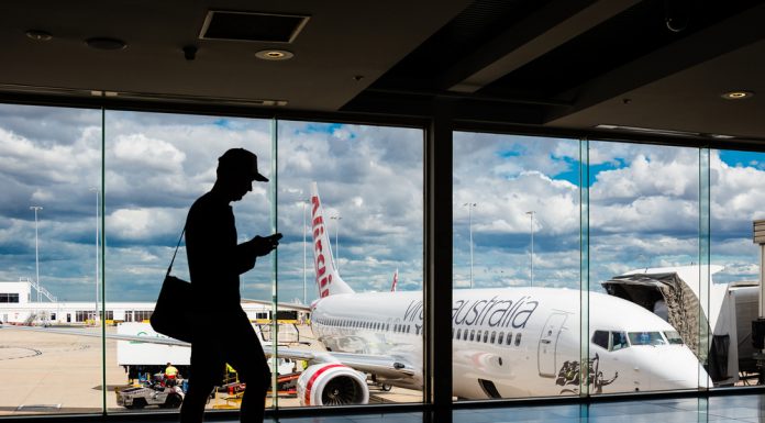 รัฐควีนส์แลนด์ ออสเตรเลีย เตรียมเก็บ “ค่ากักตัว” ผู้เดินทางจากต่างประเทศ คนละ6หมื่นบาท