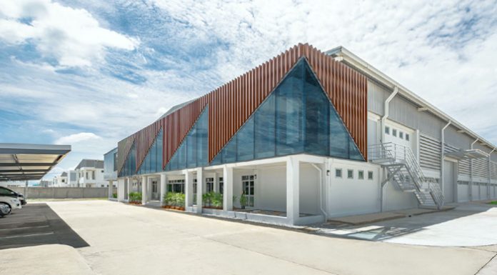 FPT จับมือ CPAC เปิดตัวโครงการ “AEI โรงงานและคลังสินค้าพร้อมสมาร์ทโซลูชั่นเพื่อความยั่งยืน” ยกระดับพื้นที่อุตสาหกรรมสู่ยุคใหม่