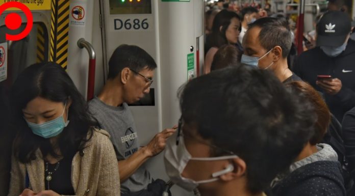 “ฮ่องกง” เริ่มบังคับสวมหน้ากากอนามัยในอาคาร ปิดสถานที่บางแห่ง รับมือ COVID-19 รอบ 3