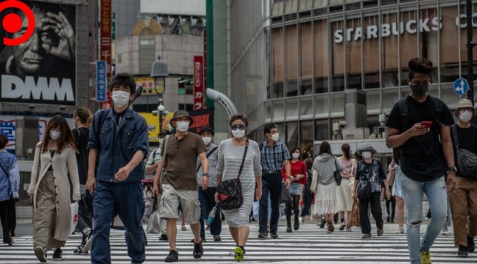 “ญี่ปุ่น” เดินหน้าเปิดเมือง แม้ผู้ติดเชื้อรอบใหม่ทุบสถิติสูงสุด บอกสาธารณสุขยังรองรับได้