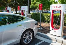 จากศัตรูสู่มิตร! “Ford” เซ็นดีล “Tesla” เข้าถึงสิทธิใช้งานสถานีชาร์จ “Supercharger” ทั่วสหรัฐฯ