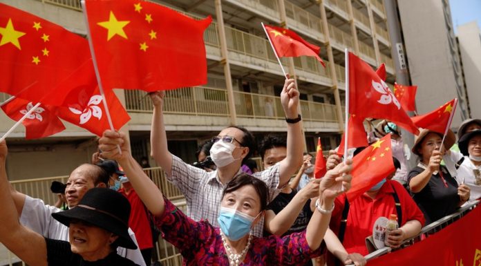 “จีน” คัดค้านสหราชอาณาจักรเสนอ “สถานะพลเมือง” ให้ชาวฮ่องกง