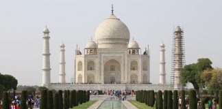 อินเดีย สั่งระงับเเผนเปิด “ทัชมาฮาล” อีกครั้ง หลังยอดผู้ป่วย COVID-19 พุ่งขึ้นอันดับ 3 ของโลก