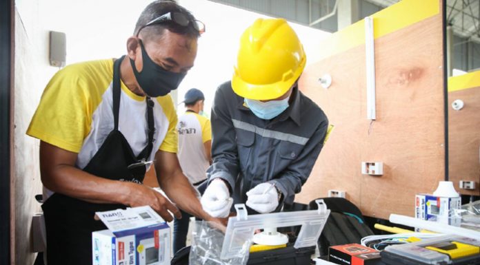 สิงห์อาสา ผนึก สถาบันอาชีวศึกษาภาคกลาง 1 จ.ปทุมธานี เปิดอบรม “ช่างไฟฟ้าบ้าน” สร้างอาชีพฝ่าวิกฤต