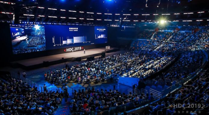 หัวเว่ยทุบสถิติใหม่ เผยยอดผู้ใช้อีโคซิสเต็ม Huawei Mobile Service ทั่วโลกพุ่งแตะ 700 ล้าน พร้อมนักพัฒนาแอปเพิ่มอีก 1.6 ล้าน