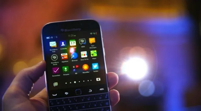 ‘BlackBerry’ กลับมาอีกรอบ! พร้อมรองรับ 5G และมี ‘ปุ่มคีย์บอร์ด’ เหมือนเดิม